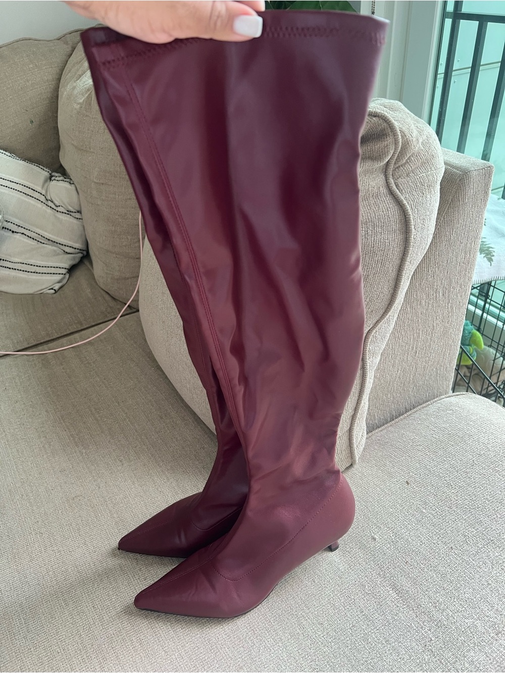 Madden Girl Deserai Burgundy Over The Knee Boots Women’s 8.5 Pointed Toe Heels